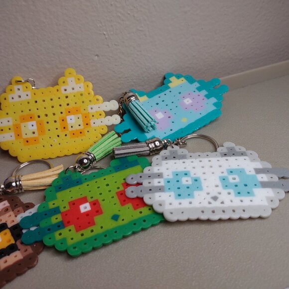 Lot Of 7 Colorful Cat Keychains - Picture 2 of 6